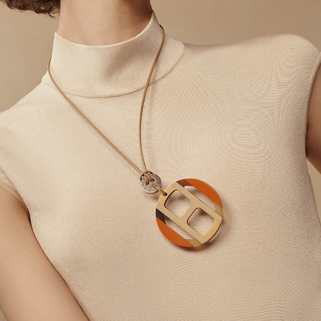 Helena Calla | Elegant Halsband i Guld