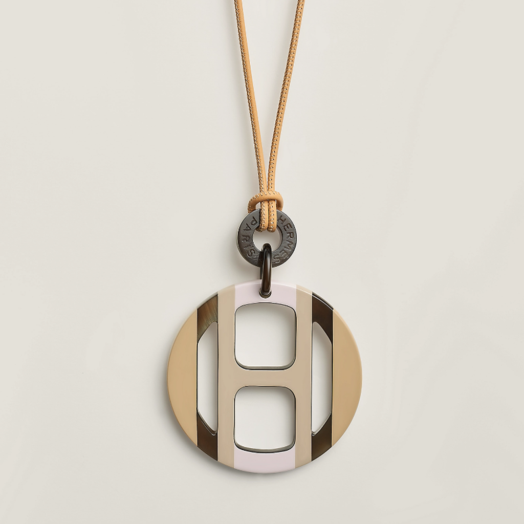 Helena Calla | Elegant Halsband i Guld