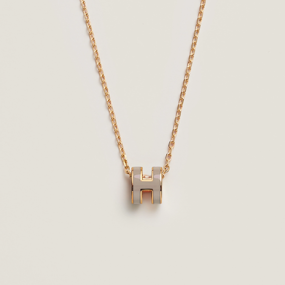 Helena Clara | Elegant Halsband i Guld