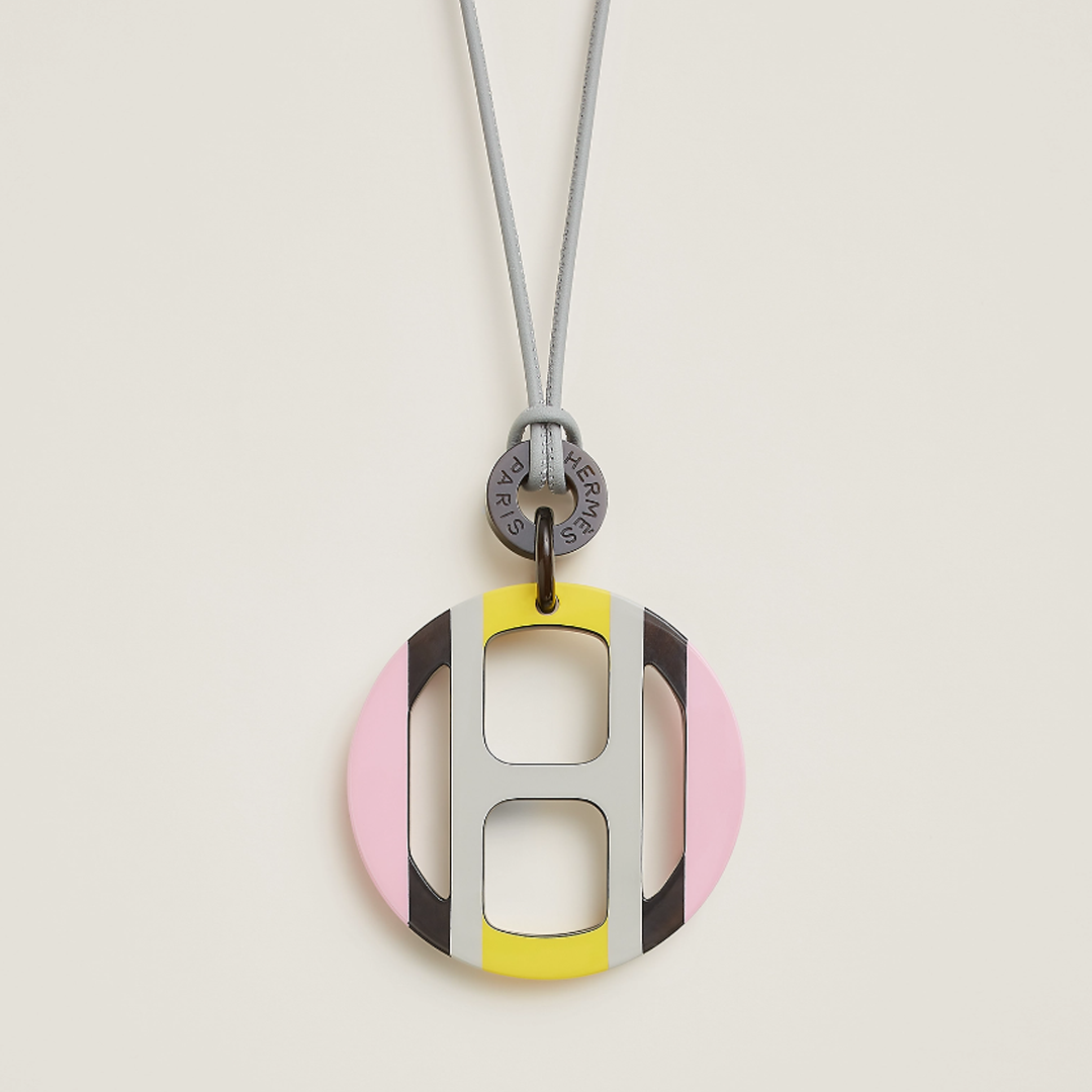 Helena Calla | Elegant Halsband i Guld