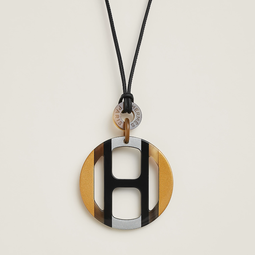 Helena Calla | Elegant Halsband i Guld